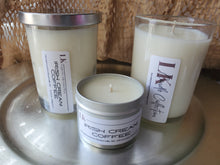 Charger l&#39;image dans la galerie, Sweet Scented Soy Candles - Irish Cream Coffee
