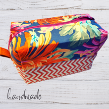 Load image into Gallery viewer, www.lovekimmycatalog.com Handsewn Cosmetic Bag  Tropical Garden
